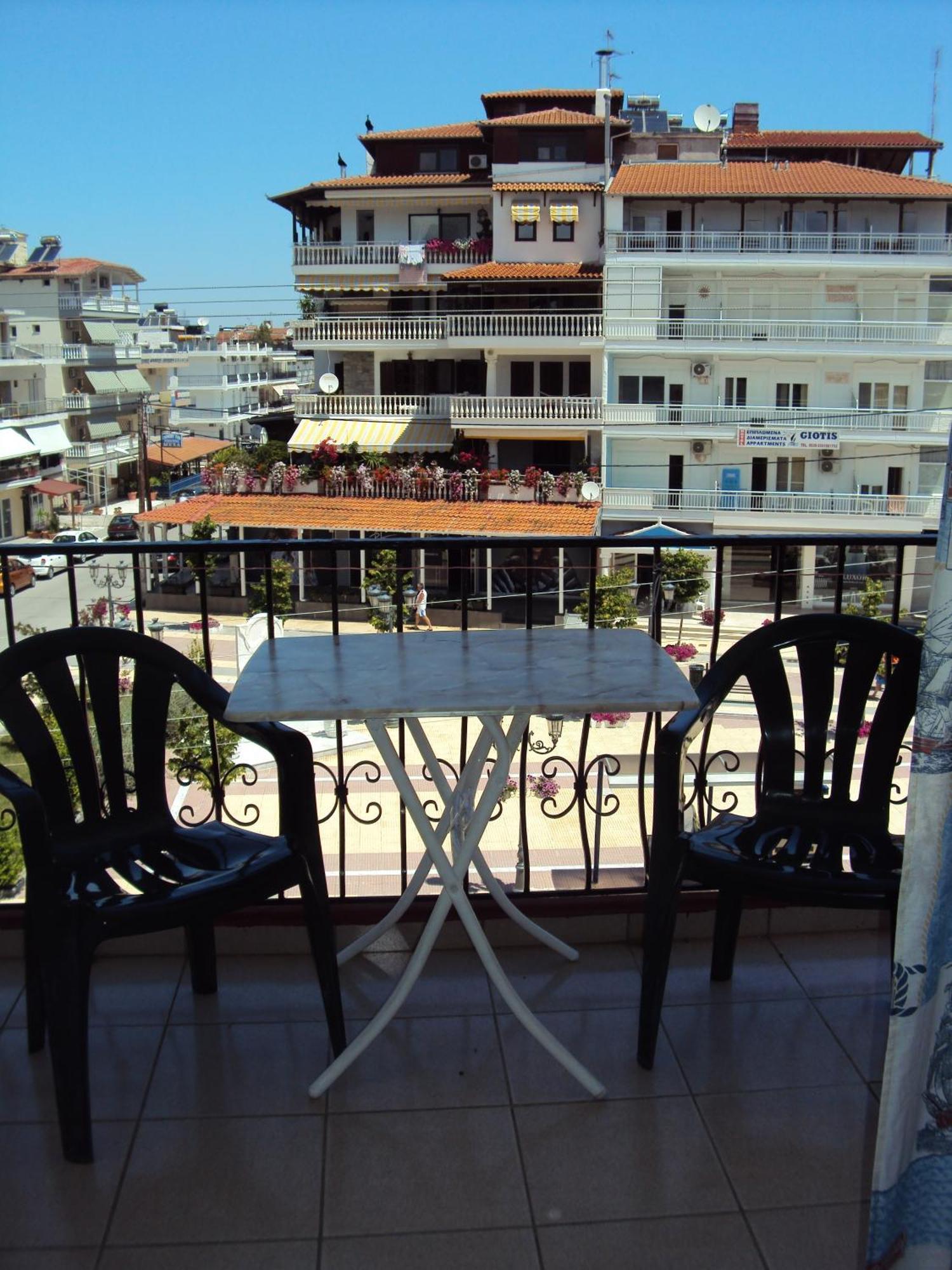 Adonis Apartments Paralia Katerinis Bagian luar foto