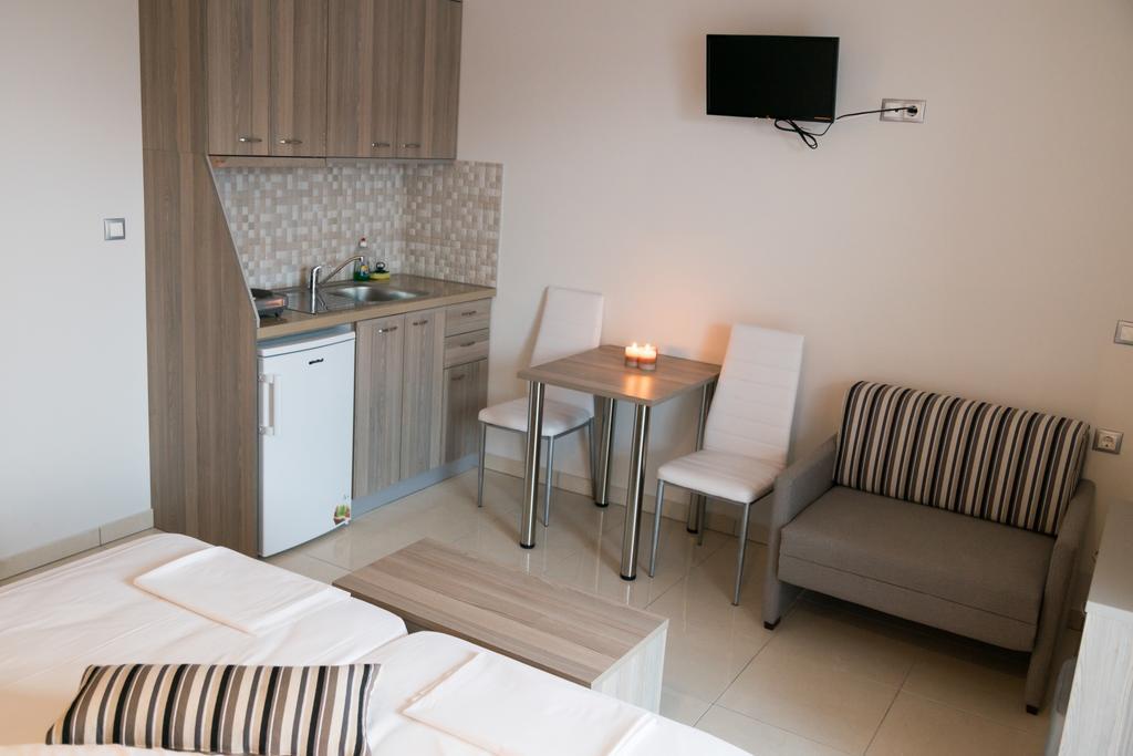 Adonis Apartments Paralia Katerinis Bagian luar foto