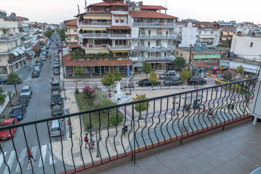 Adonis Apartments Paralia Katerinis Bagian luar foto